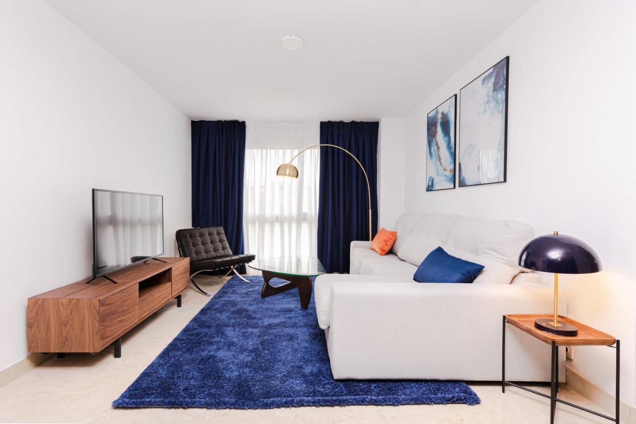 Huertas - Modern In Conde Orgaz * Madrid